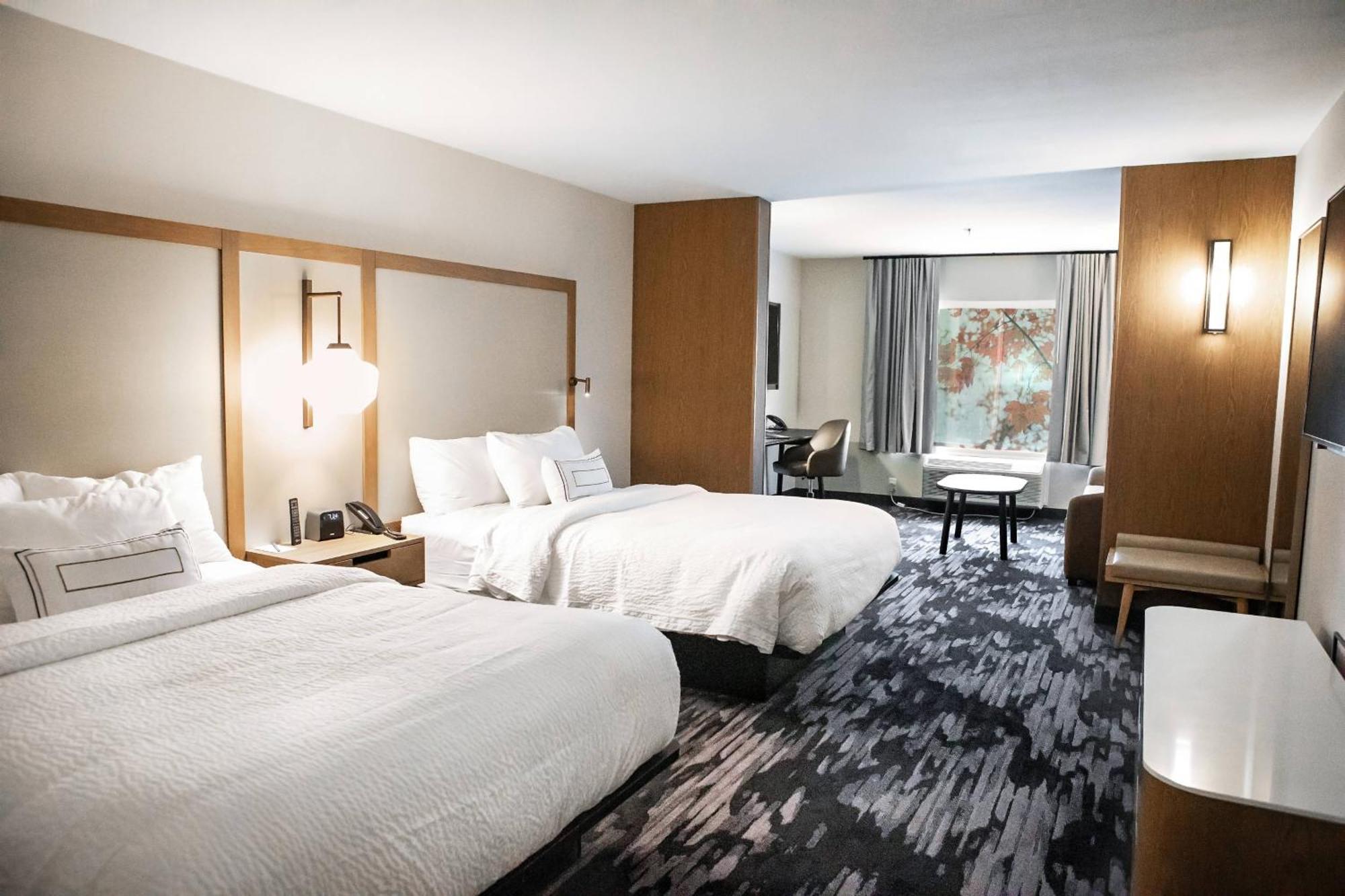 Hotel Fairfield & By Marriott Richmond Airport 3*