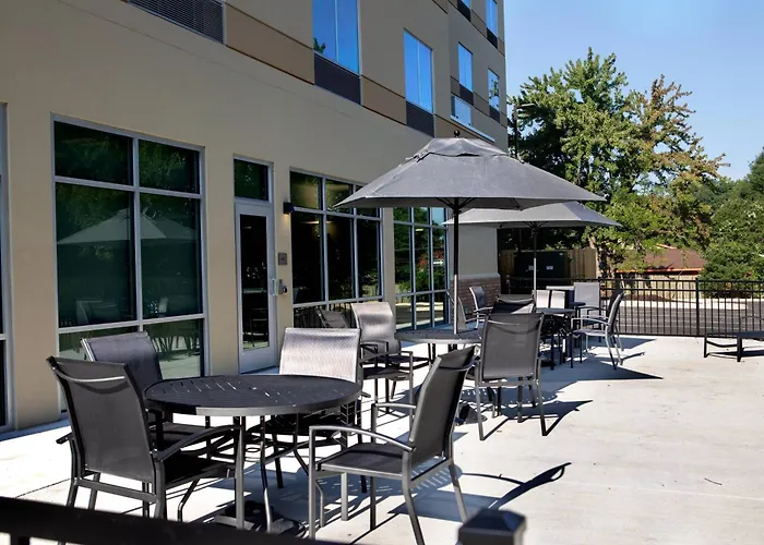 Fairfield Inn & Suites By Marriott Richmond Airport