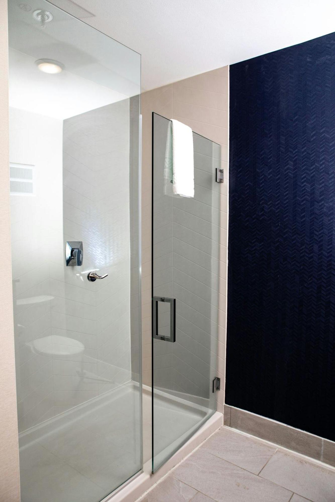 Fairfield & By Marriott Richmond Airport